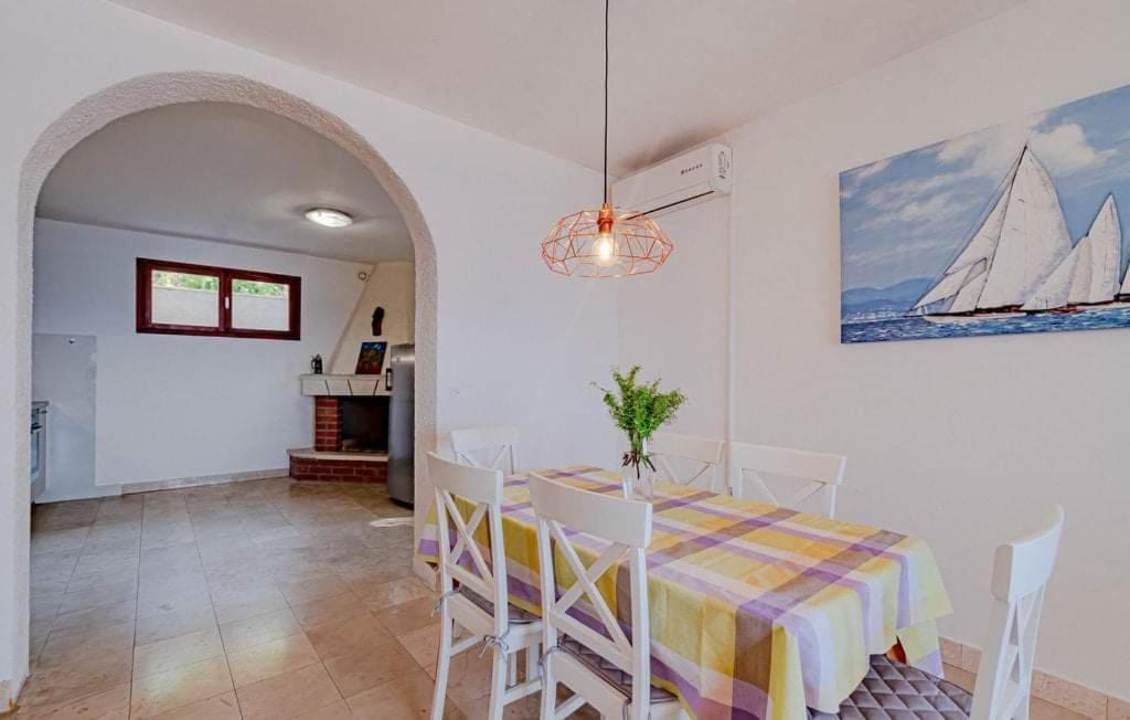 Apartment Beachfront Tempera With Seaview *